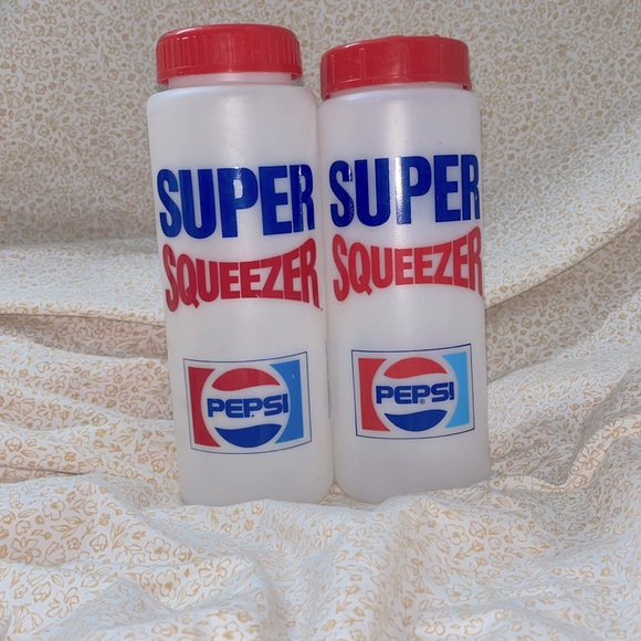 Pepsi Other - Lot Of 2 Vintage Pepsi Super Squeezers Drinking Cups 2 different bottoms stamps